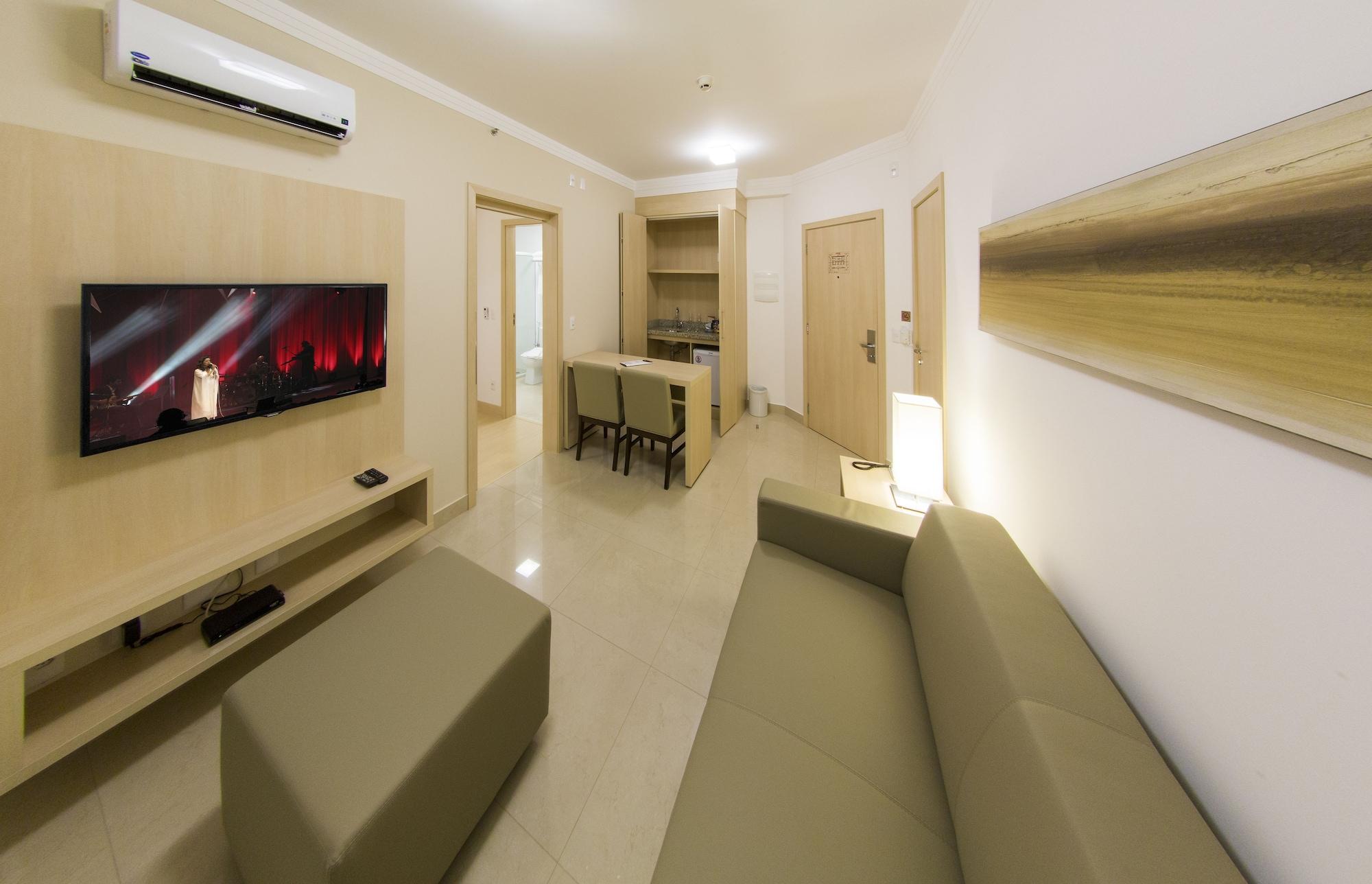 Hotel Mont Blanc Premium ريبيراو بريتو المظهر الخارجي الصورة A typical apartment at the complex