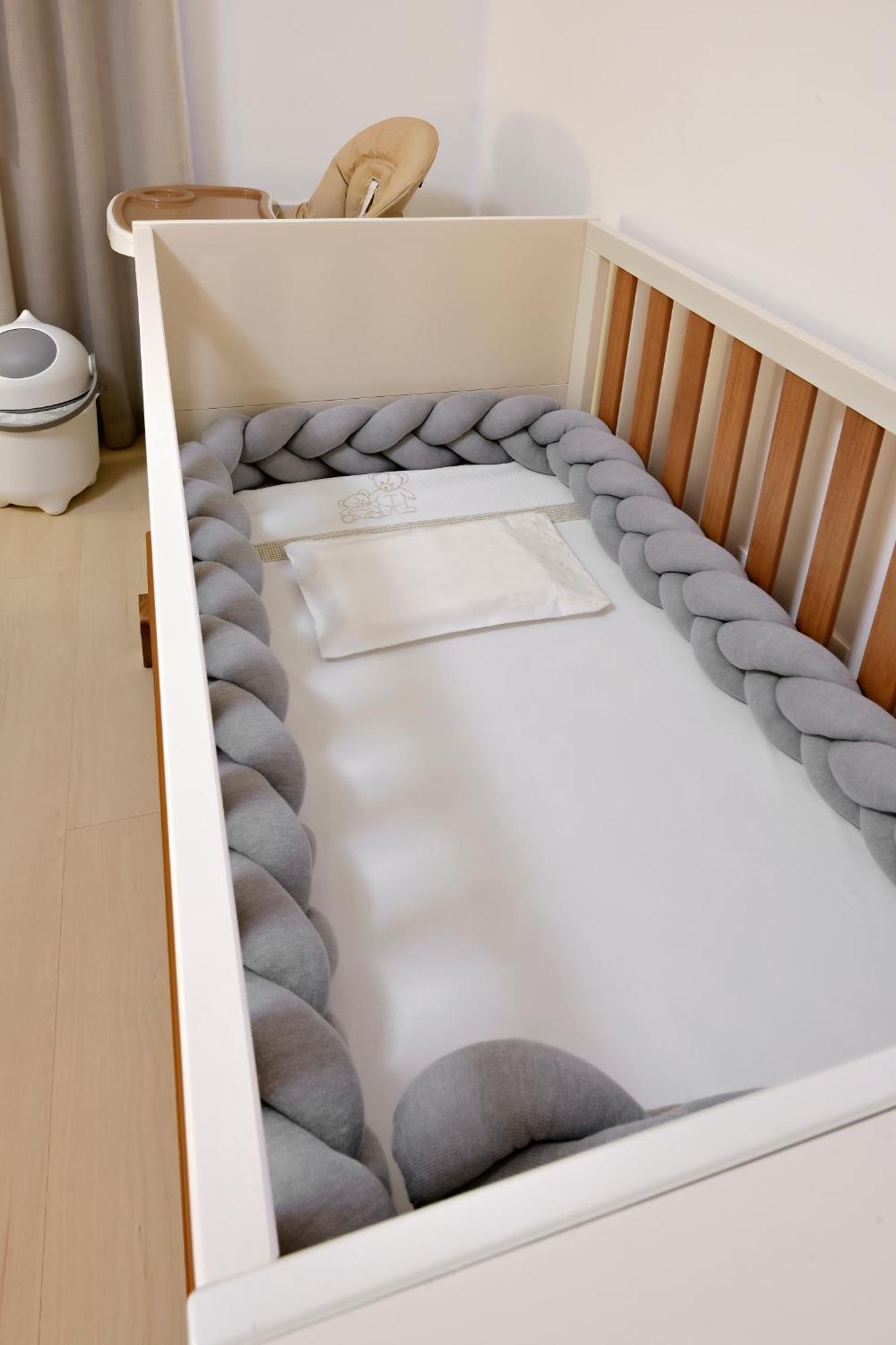 Hotel Mont Blanc Premium ريبيراو بريتو الغرفة الصورة A crib bumper
